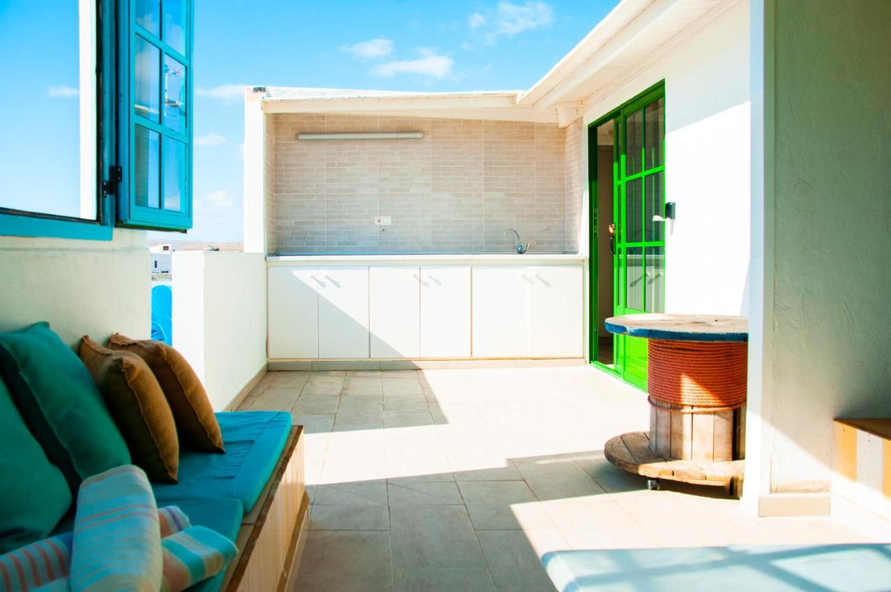 Famara Surf Rooftop Luaran gambar